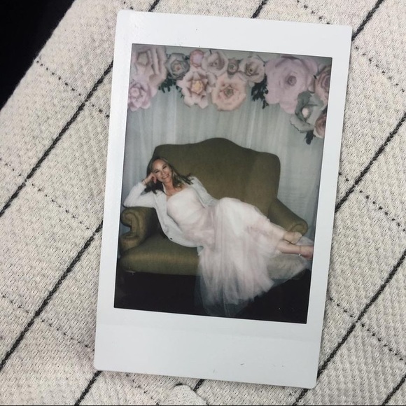 Meet your Posher, Lauren - Picture 3 of 3